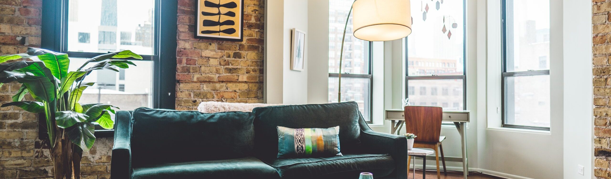 pexels-chait-goli-1918291